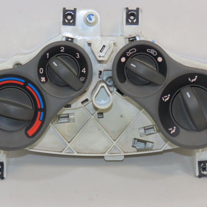 Commande de chauffage occasion FIAT PANDA II Phase 1 09-2003->12-2012 1.1i 77362520 1