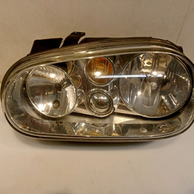 Phare gauche occasion VOLKSWAGEN GOLF IV GOLF IV Phase 1 1998-01-01->2005-06-30 1.9 TDI 90ch 1J1941017F 1