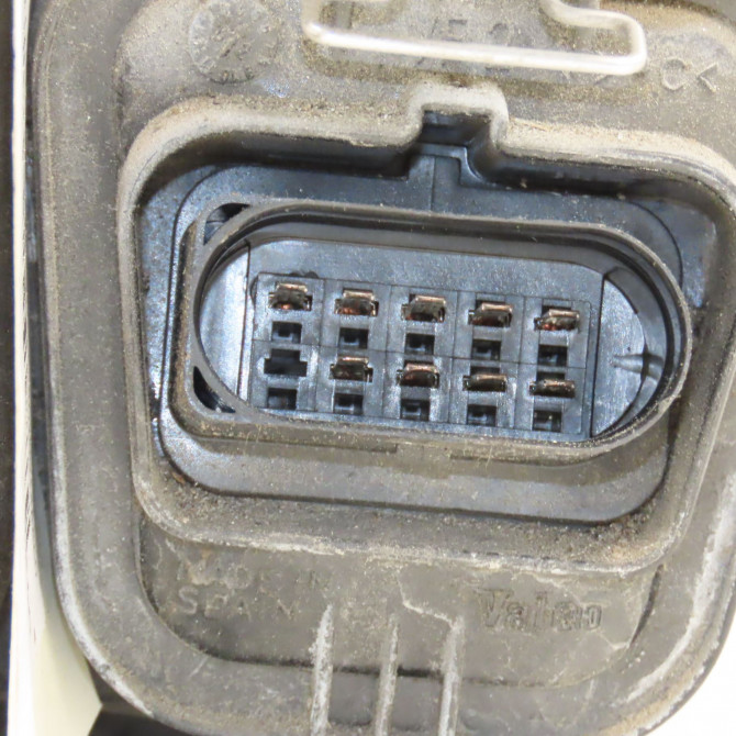 Phare gauche occasion VOLKSWAGEN GOLF IV GOLF IV Phase 1 1998-01-01->2005-06-30 1.4i 75ch 1J1941017F 3