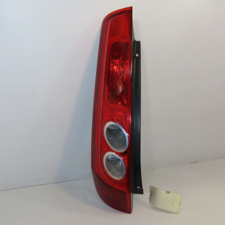 Feu arrière gauche occasion FORD FIESTA V Phase 2 10-2005->10-2008 1.3i 1432274