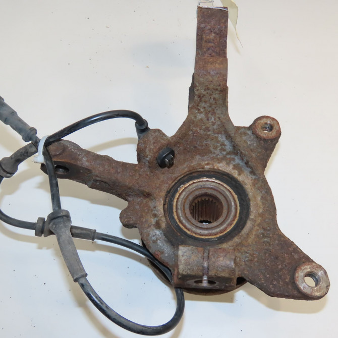 Moyeu avg occasion RENAULT MEGANE I Phase 2 03-1999->06-2003 1.9 DTI 2