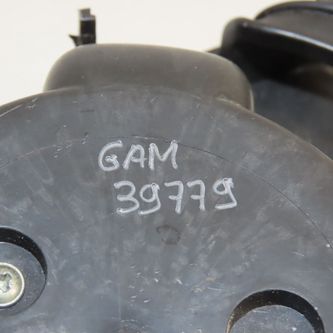 Ventilateur de chauffage occasion RENAULT CLIO II Phase 2 06-2001->07-2006 1.2 16v 7701050899 4