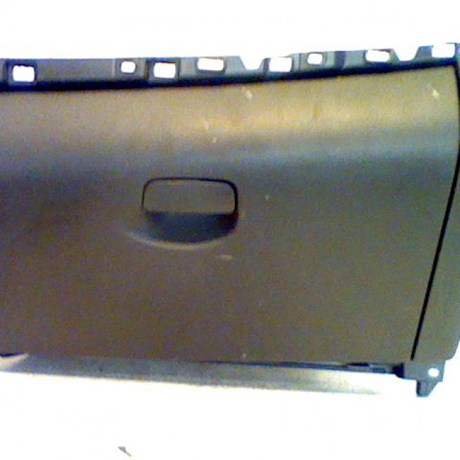 Boite à gants occasion RENAULT SCENIC III Phase 1 04-2009->11-2011 1.5 dCi 85ch 681080026R 1