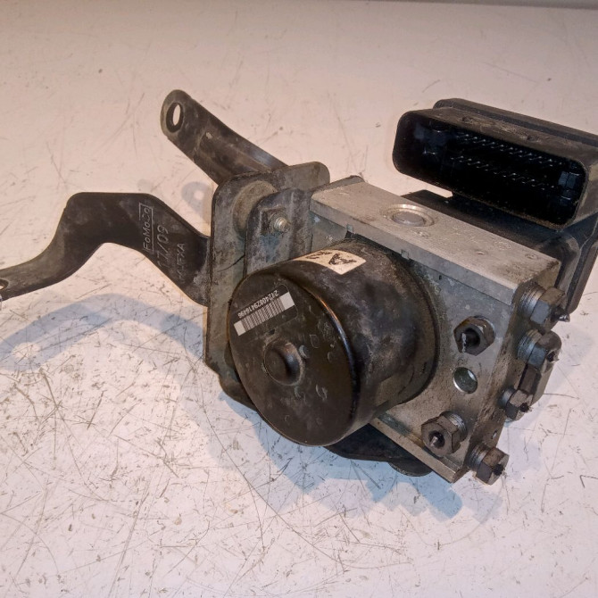 Unité hydraulique ABS occasion FORD FIESTA VI Phase 1 10-2008->11-2012 1.4 TDCI 68ch 1550294 2