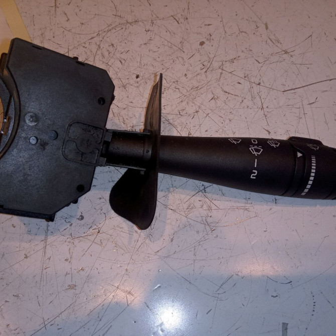 Commande essuie glace occasion RENAULT CLIO CAMPUS II Phase 1 07-2006->07-2009 1.2i 1