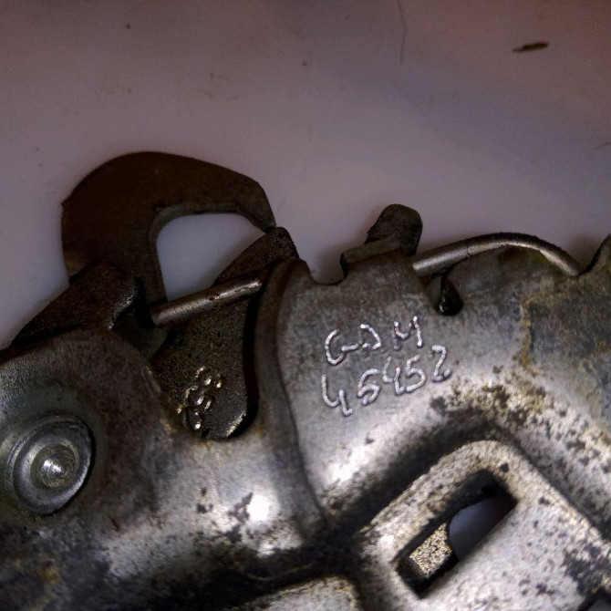 Serrure capot occasion CITROEN C3 PICASSO Phase 1 02-2009->08-2012 1.6 HDi 90ch 7934E0 3