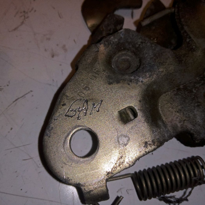 Serrure capot occasion PEUGEOT 207 Phase 1 04-2006->06-2013 1.4 HDI 70ch 3