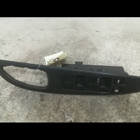 Commande lève-glace porte avant gauche occasion NISSAN PRIMERA IV Phase 1 03-2002->04-2006 2.2 VDI