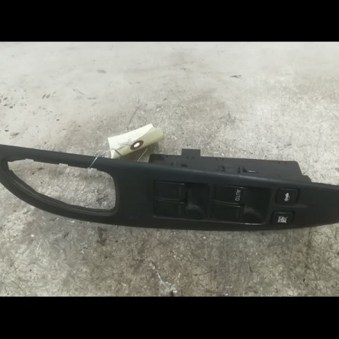Commande lève-glace porte avant gauche occasion NISSAN PRIMERA IV Phase 1 03-2002->04-2006 2.2 VDI 1