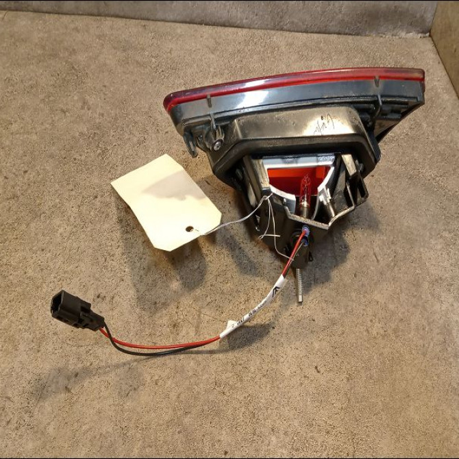 Feu arrière interieur gauche occasion RENAULT CLIO IV Phase 1 07-2012->... 0.9 TCE 90ch 2