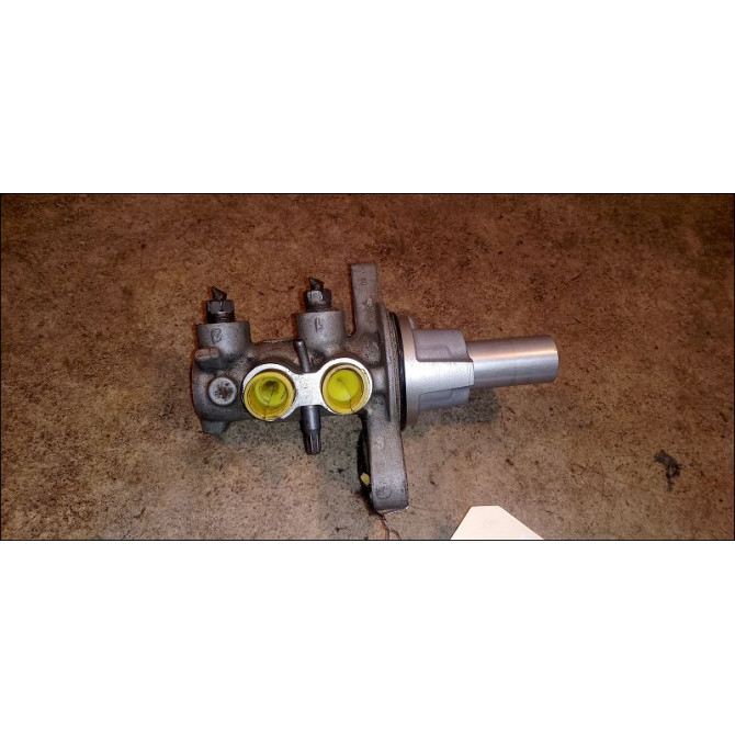 Maitre cylindre occasion RENAULT KANGOO II Phase 1 01-2008->03-2013 1.5 DCI 70ch 7701209764 1