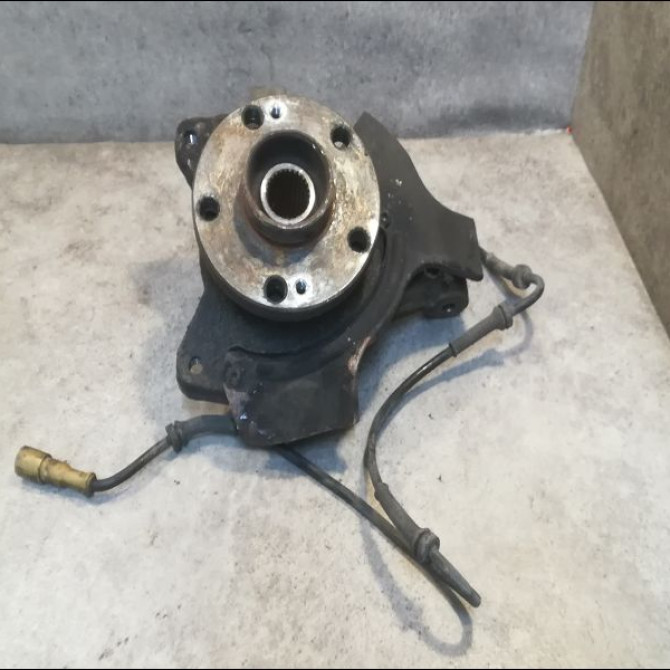 Moyeu avg occasion RENAULT ESPACE III Phase 1 12-1996->09-2002 2.2 DCI 115ch 6025371670 1