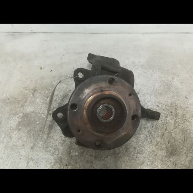 Moyeu avg occasion PEUGEOT 207 Phase 1 04-2006->06-2013 1.4 HDI 70ch 335086 1