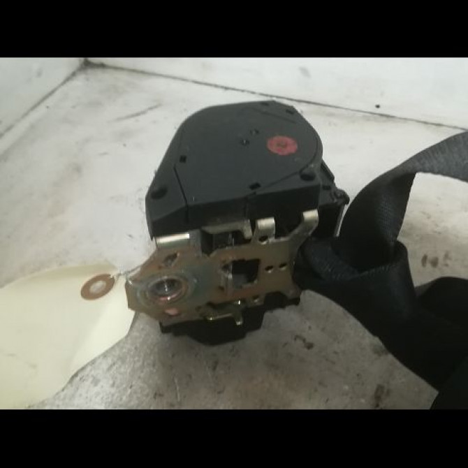 Ceinture arrière gauche occasion FORD FIESTA IV Phase 1 09-1995->09-1999 1107634 3