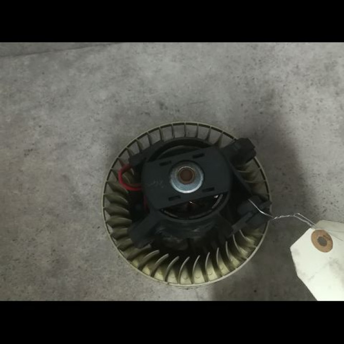 Ventilateur de chauffage occasion MERCEDES CLASSE A I Phase 1 01-1998->03-2001 A 170 CDI 1688200542 2