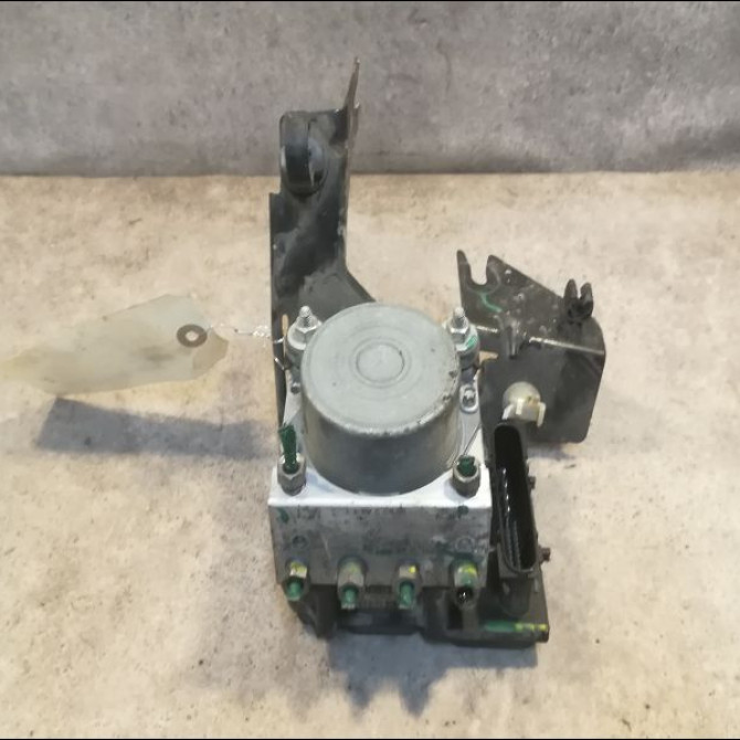 Unité hydraulique ABS occasion DACIA SANDERO I Phase 1 06-2008->10-2012 1.5 DCI 70ch 8201063079 1