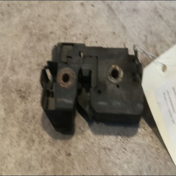 Serrure hayon occasion VOLKSWAGEN TRANSPORTER IV Phase 2 03-1996->06-2003 2.5 TDI 102ch 2