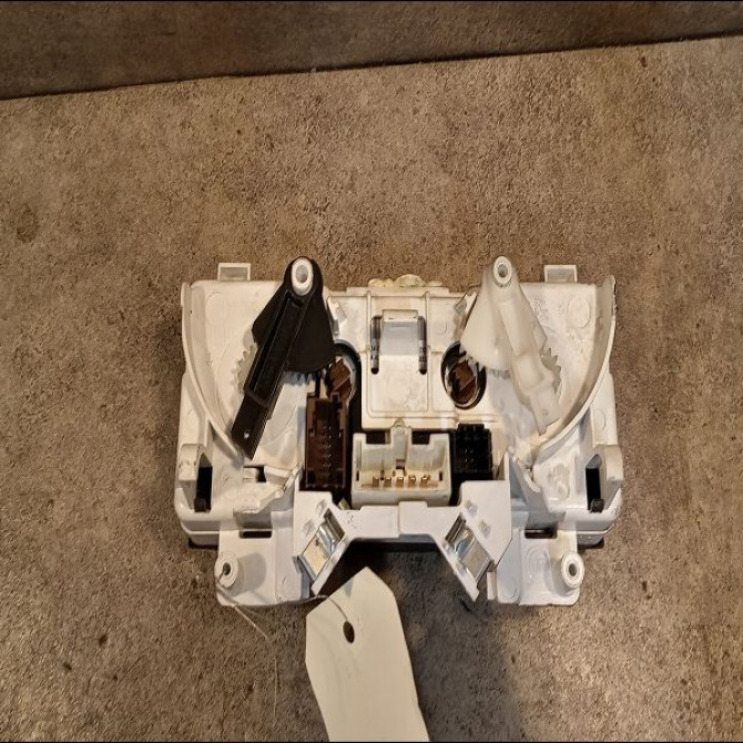 Commande de chauffage occasion PEUGEOT EXPERT II Phase 1 01-2007->... 1.6 HDI 90ch 6451XN 2