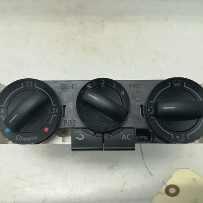 Commande de chauffage occasion VOLKSWAGEN POLO IV Phase 1 01-2002->05-2005 1.4 TDI 75ch 6Q0820045H 1