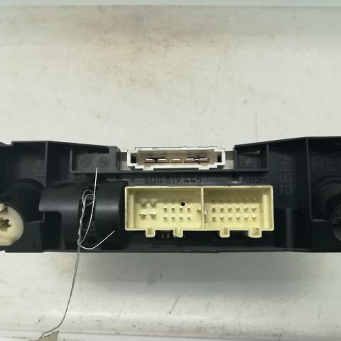 Commande de chauffage occasion VOLKSWAGEN POLO IV Phase 1 01-2002->05-2005 1.4 TDI 75ch 6Q0820045H 2