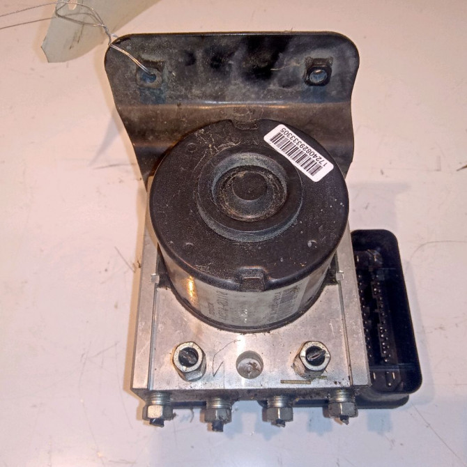 Unité hydraulique ABS occasion TOYOTA YARIS II Phase 2 01-2009->05-2011 1.4 D-4D 90ch 440500D200 1