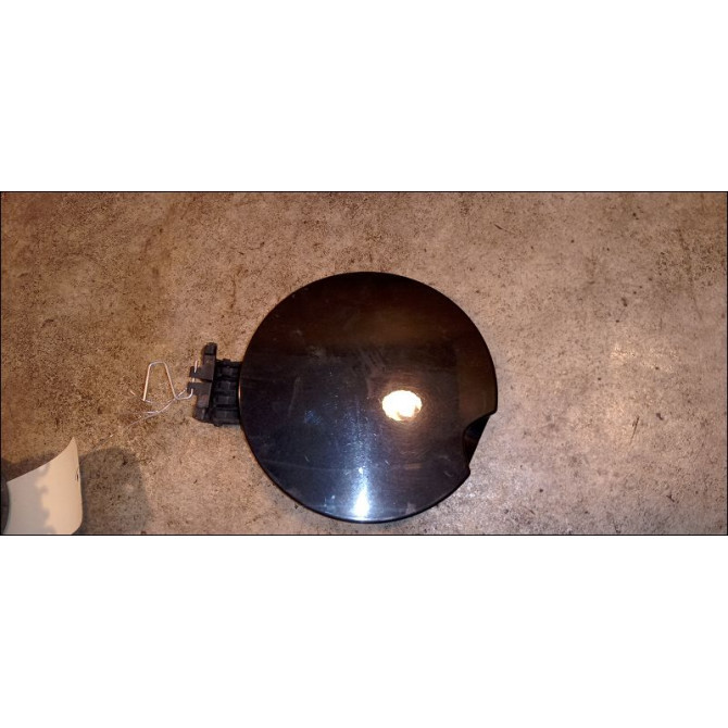 Volet de trappe carburant occasion PEUGEOT 207 Phase 1 04-2006->06-2013 1.6 HDI 16v 90ch 1517F5 1