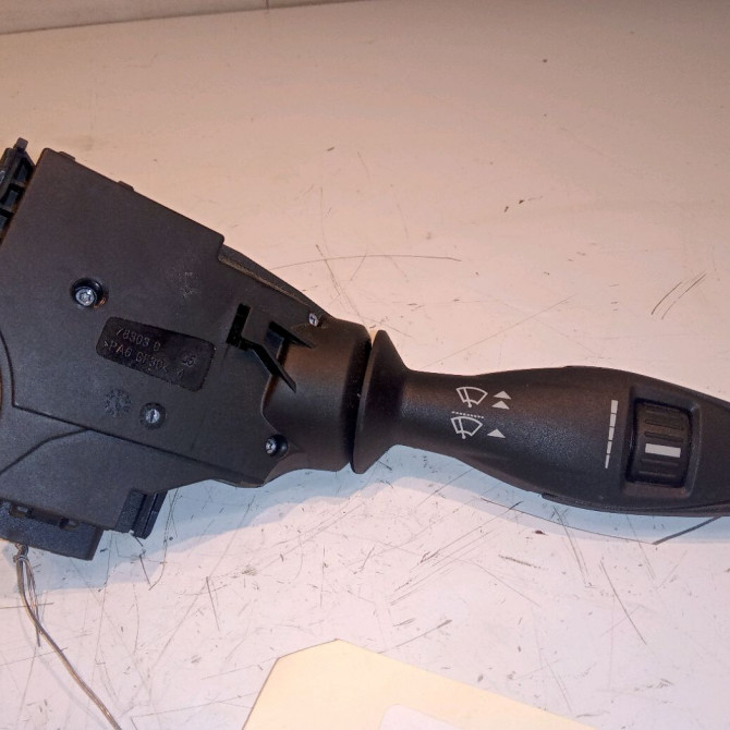 Commande essuie glace occasion FORD 146 Phase 1 04-1995->04-1999 1.5 TDCI 75ch 1673151 1