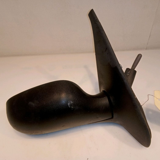 Retroviseur exterieur manuel droit occasion RENAULT CLIO II Phase 1 03-1998->06-2001 1.9 D 65ch 7700415326 2