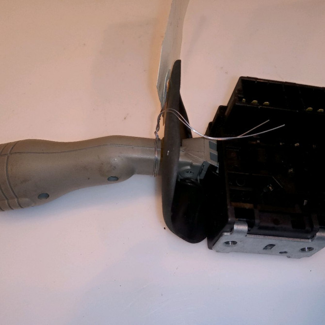 Commande essuie glace occasion RENAULT TWINGO I Phase 3 08-2000->06-2007 1.2i 8v 60ch 7701046628 2