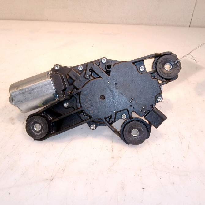 Moteur essuie-glace arrière occasion FORD FOCUS II Phase 1 09-2004->12-2007 1.6 TI-VCT 1689913 2