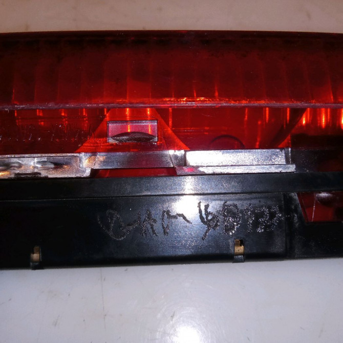 Feux stop supplementaire occasion FORD FOCUS II Phase 1 09-2004->12-2007 1.6 TI-VCT 1545615 3