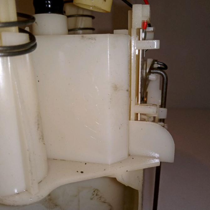 Jauge a carburant occasion RENAULT MEGANE I Phase 2 03-1999->06-2003 1.9 DTI 7700422039 4