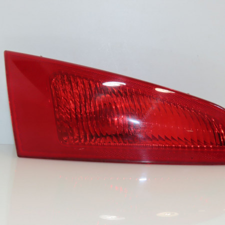 Feu arrière interieur gauche occasion ALFA ROMEO 147 Phase 2 09-2004->10-2010 1.9 JTDm 120ch