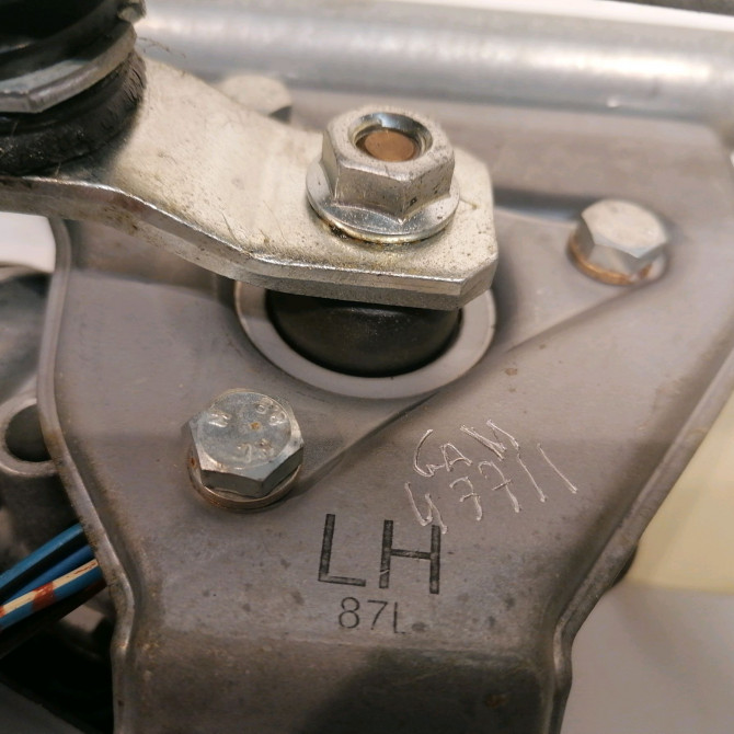 Moteur essuie-glace avant occasion SUZUKI SPLASH Phase 1 03-2008->12-2012 1.3 CDTI 75ch 3810051K50 4