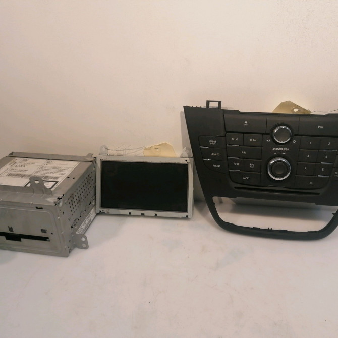 Autoradio occasion OPEL INSIGNIA Phase 1 01-2009->03-2013 13337253 1
