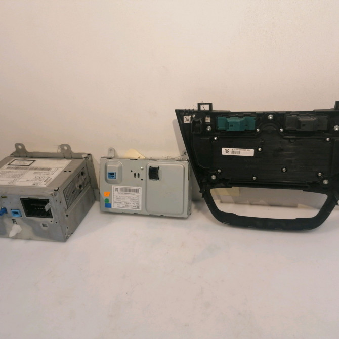 Autoradio occasion OPEL INSIGNIA Phase 1 01-2009->03-2013 13337253 2
