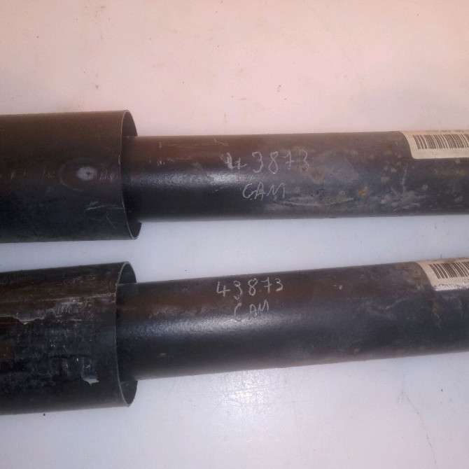 Amortisseur arrière droit occasion RENAULT MEGANE III Phase 1 11-2008->01-2012 562100325R 2