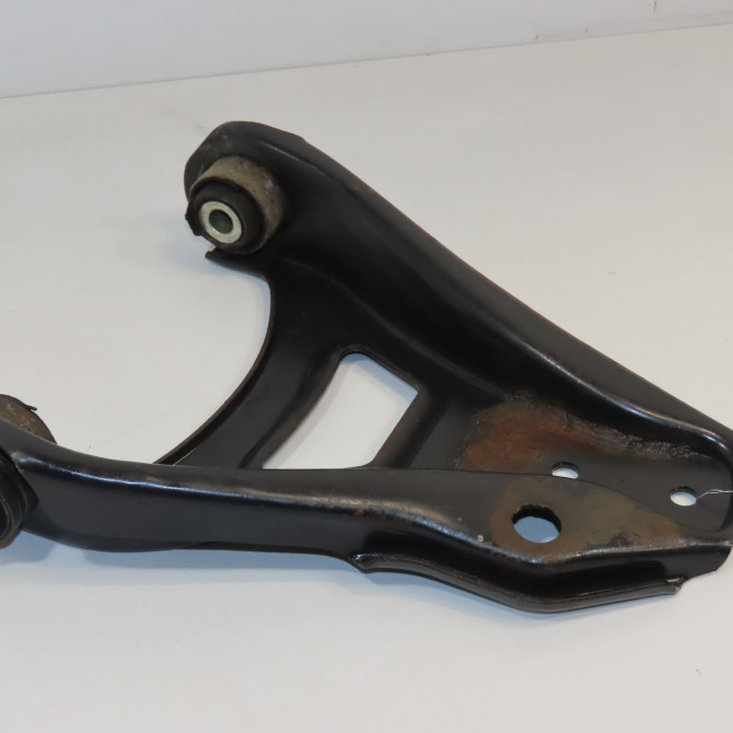 Triangle inf avd occasion RENAULT CLIO I Phase 3 03-1996->08-1998 1.9 D 55ch 7700794387 1