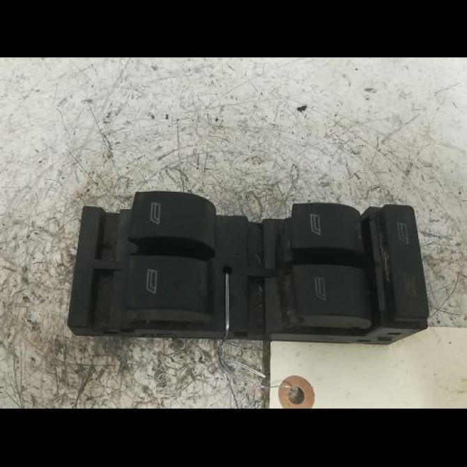 Commande lève-glace porte avant gauche occasion AUDI A3 I Phase 2 10-2000->06-2003 1.9 TDi 8v 110ch 4B0959851B4PK 1