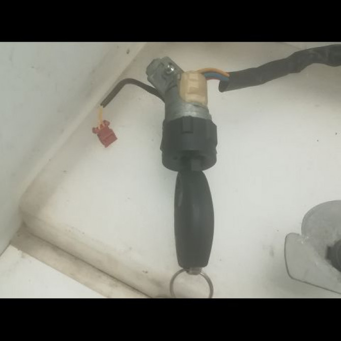 Kit serrures + antivol occasion CITROEN C5 I Phase 1 03-2001->09-2004 2.2 HDi 4162Z0 3