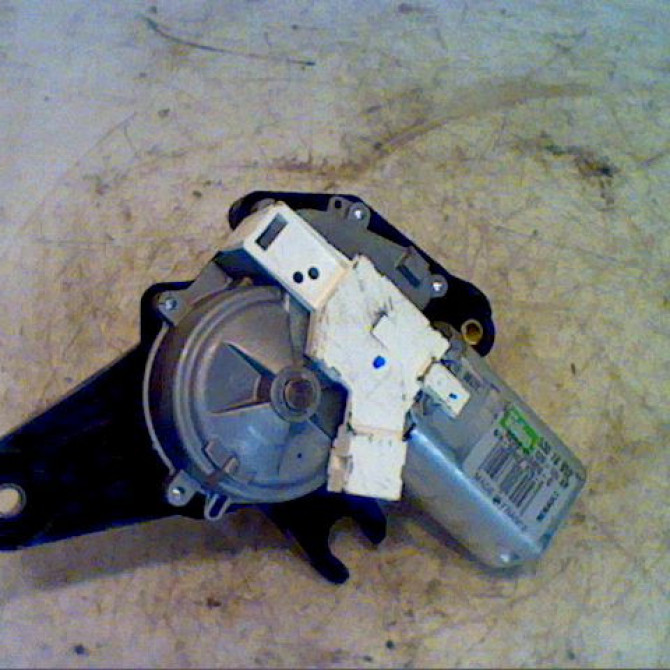Moteur essuie-glace arrière occasion RENAULT SCENIC II Phase 1 03-2004->09-2006 1.6i 16v 8200153458 1
