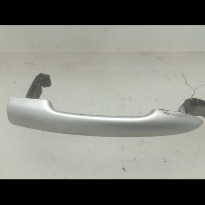 Poignee ext porte arg occasion RENAULT MEGANE III MEGANE III Phase 1 BREAK 2009-06-01->2012-01-31 1.5 DCI 90ch 806B03759R 1