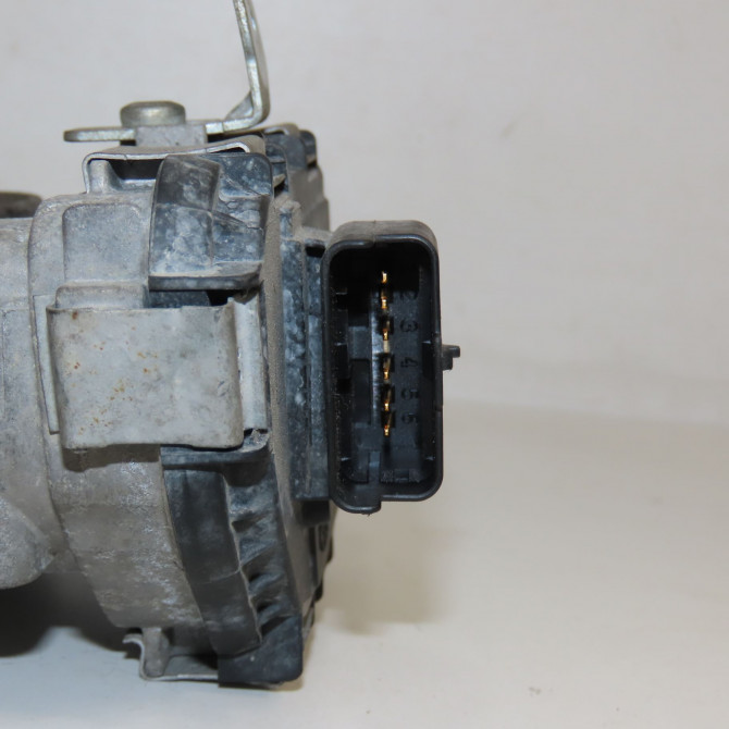 Boitier papillon occasion CITROEN C3 II Phase 1 11-2009->02-2013 1.4i 75ch 163667 3