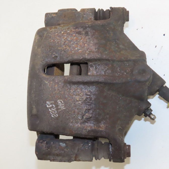 Etrier de frein avant droit occasion FORD MONDEO II Phase 1 09-2000->06-2007 2.0i 145ch 2218025 4