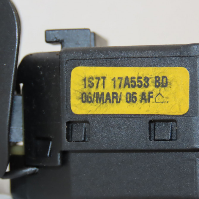 Commande essuie glace occasion FORD MONDEO II Phase 1 09-2000->06-2007 2.0i 145ch 1357436 4