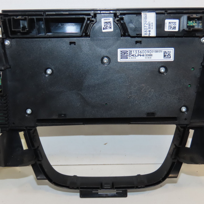 Autoradio occasion OPEL ASTRA IV ASTRA IV Phase 2 2012-07-01->2016-04-30 84046061 6