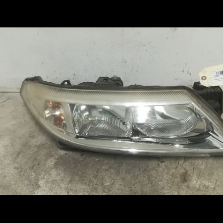 Phare droit occasion RENAULT LAGUNA II Phase 1 11-2000->03-2005 1.8i 117ch 7701048931