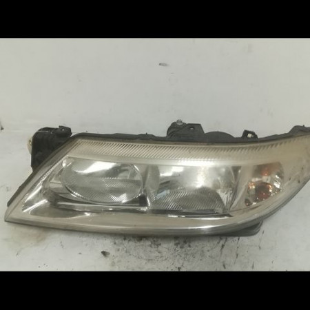 Phare gauche occasion RENAULT LAGUNA II Phase 1 ESTATE 11-2000->03-2005 1.9 DCI 120ch 7701048927