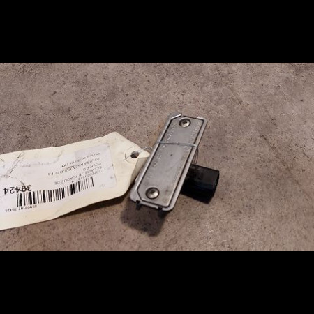 Eclaireur plaque de police d occasion VOLKSWAGEN POLO IV Phase 2 05-2005->09-2009 1.4 TDI 70ch 1J6943021B