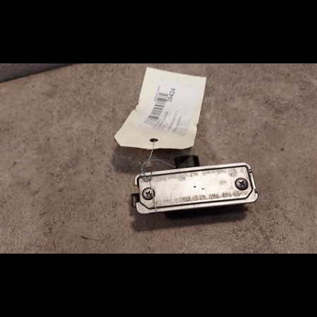 Eclaireur plaque de police g occasion VOLKSWAGEN POLO IV Phase 2 05-2005->09-2009 1.4 TDI 70ch 1J6943021B